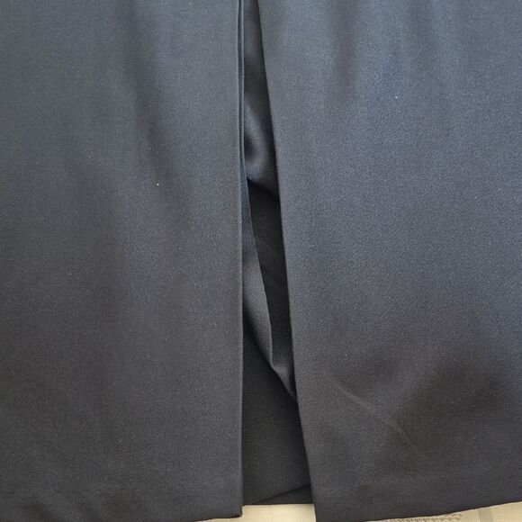 Banana Republic Classic Black A-Line Skirt - Picture 15 of 16
